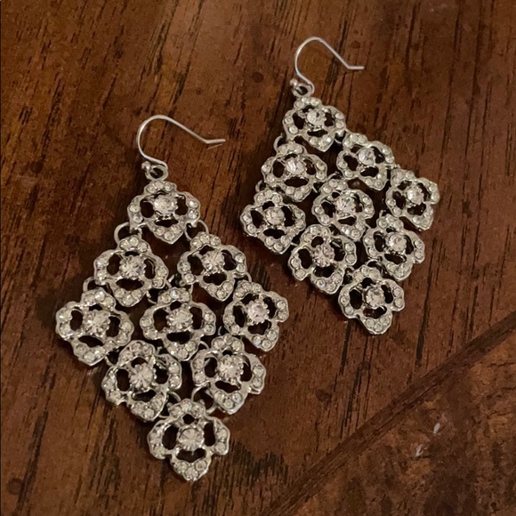 Earrings - Picture 2 of 3